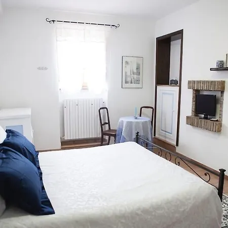 Il Cedro Del Libano * ポンテ・サン・ジョヴァンニ