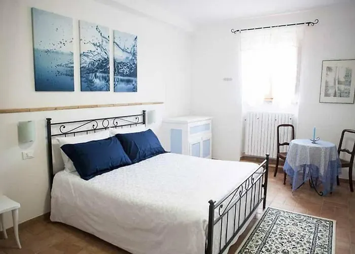 Il Cedro Del Libano * ポンテ・サン・ジョヴァンニ